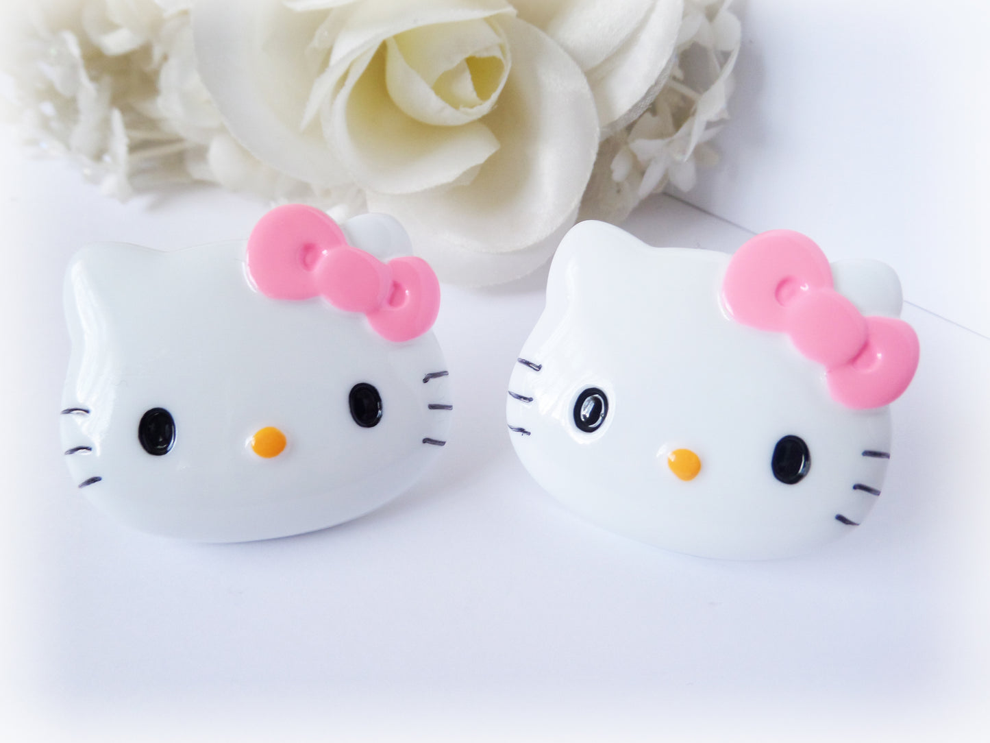 Large Hello Kitty KAWAII CAT Face 45mm FLATBACK