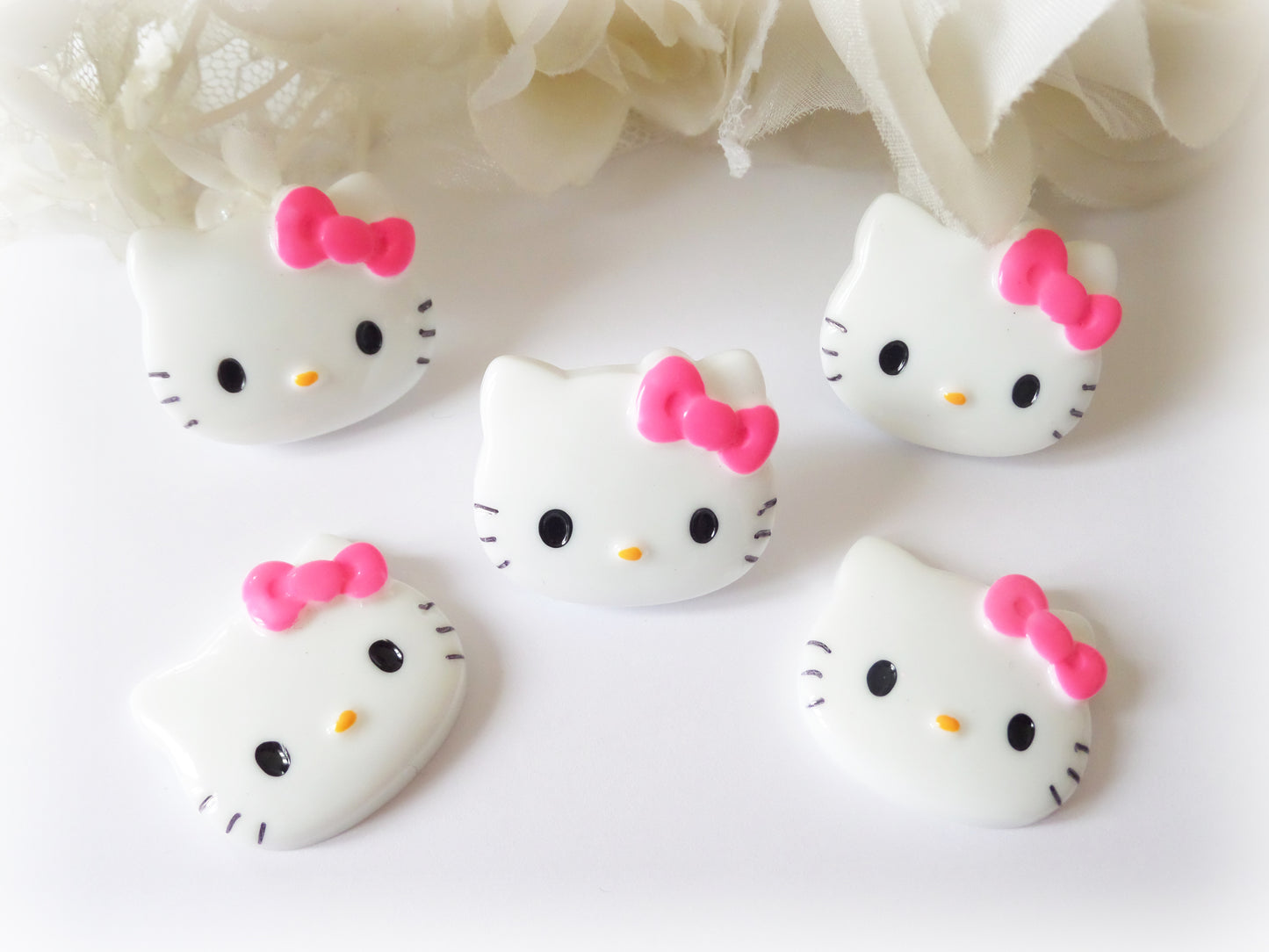 Hello Kitty KAWAII CAT Face 28mm Flatback