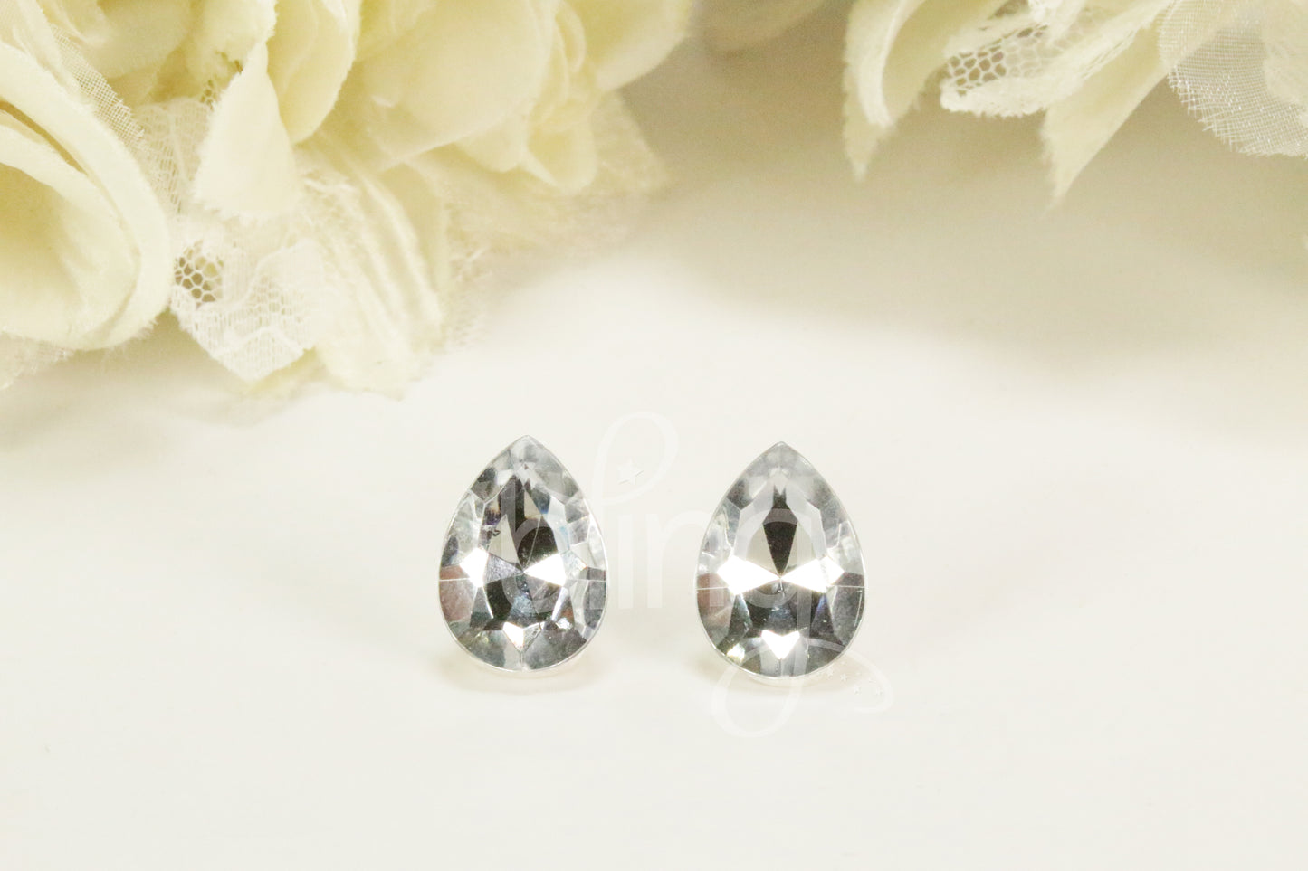 3D BLING Gem TEARDROP Diamante 18mm