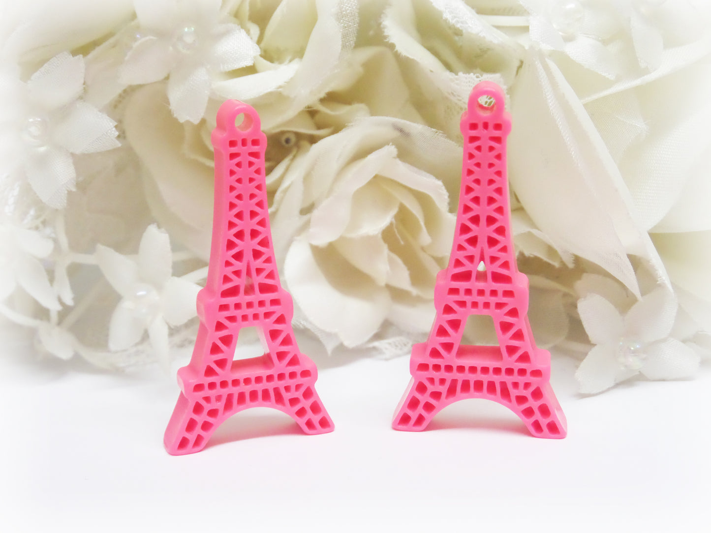 WHITE EIFFEL TOWER 45mm Flatback