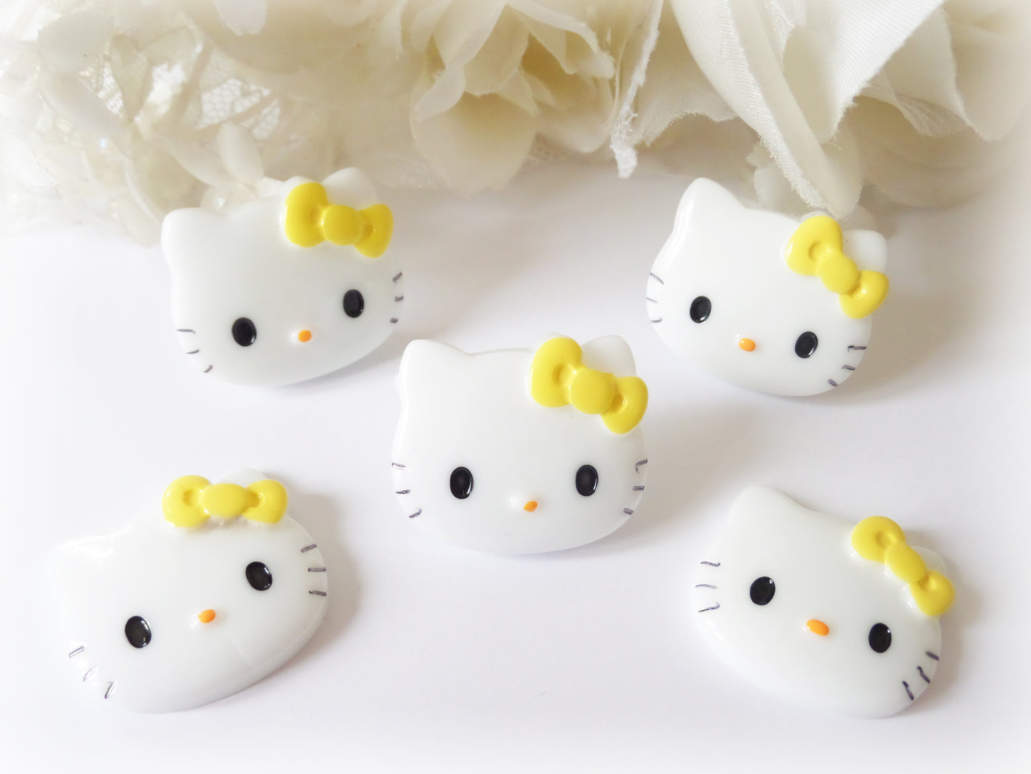 Hello Kitty KAWAII CAT Face 28mm Flatback